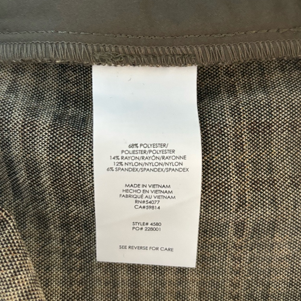 Cabi 4580 Travel Skirt - Picture 4 of 10